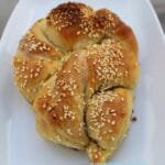 Τάρτες λαχανικών, τα παιδιά και το κύμινο. Vegetable tarts, children and the cumin spice.