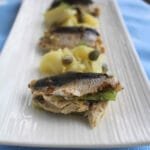 Μπάμιες στο φούρνο με γαριδούλες. Baked okras with little shrimps.