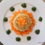 Το κέικ του μελισσόχορτου και το ρόφημα του. Lemon balm cake and its beverage.