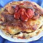 Τόνος στο φούρνο με κρεμμύδια του βουνού. Baked tuna and aromatic onions