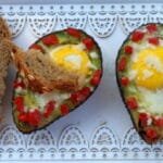 Φρουτάλια με ελαιόλαδο λευκής τρούφας.  Frutalia, traditional omelete from the island of Andros, with white truffle olive oil.