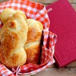 Μαγειρίτσα κλασσική. Magiritsa, classic traditional Easter soup.