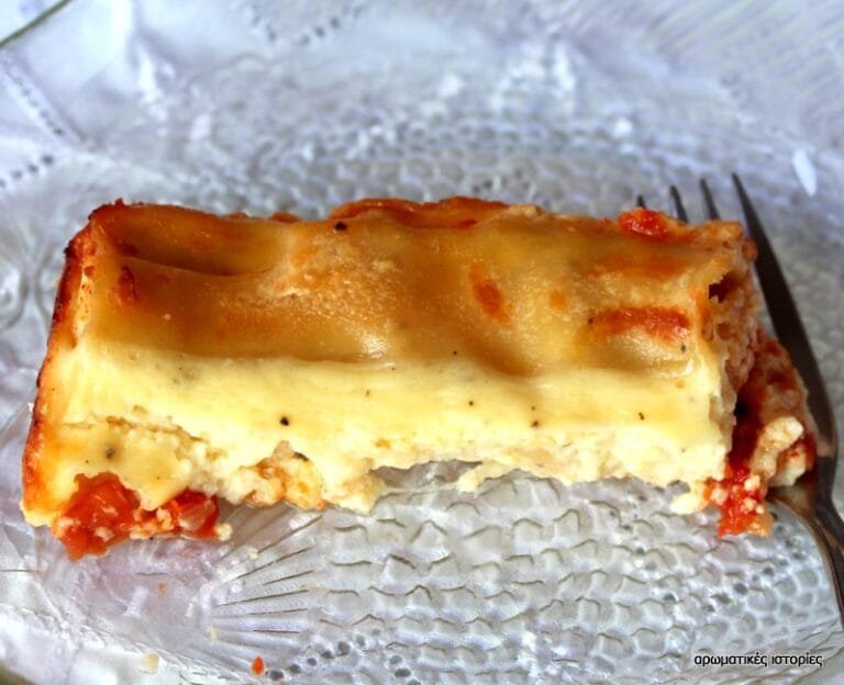 Cannelloni with shrimps and greek cheeses