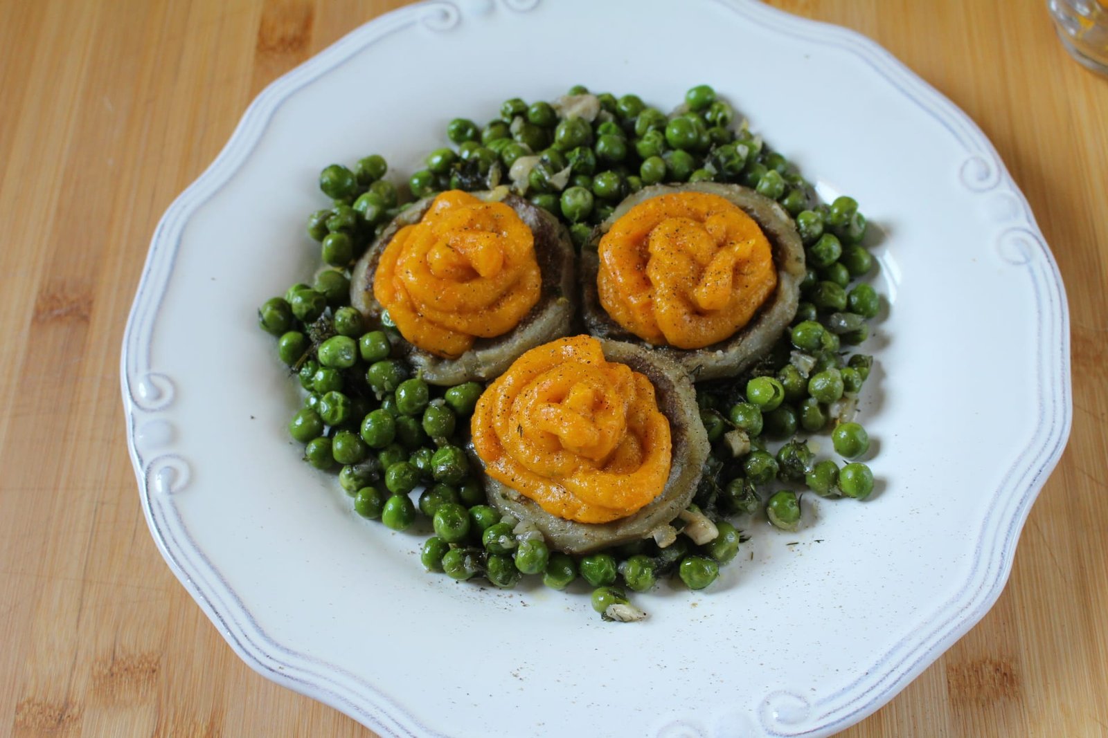 Artichokes, peas and carot's cream
