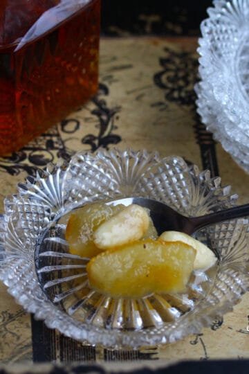 Lemon spoon sweet with almonds