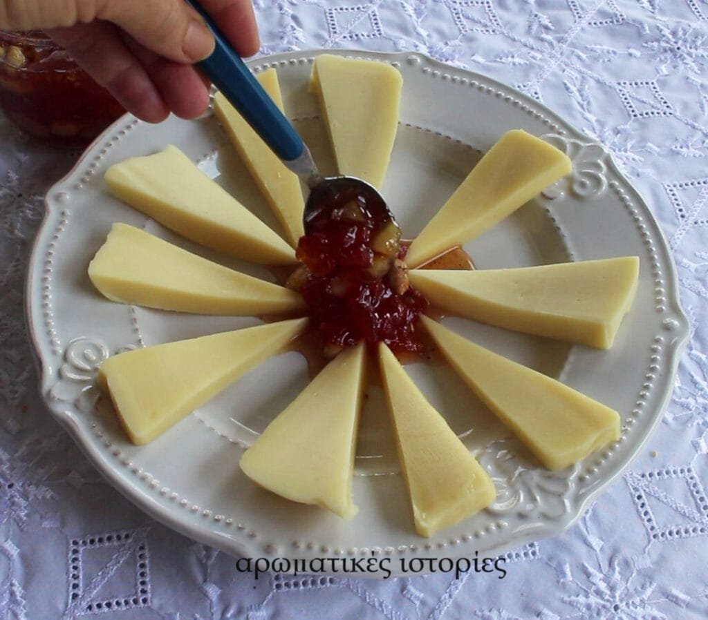 Tomatoes spoonfuldesert with lemon and peanuts