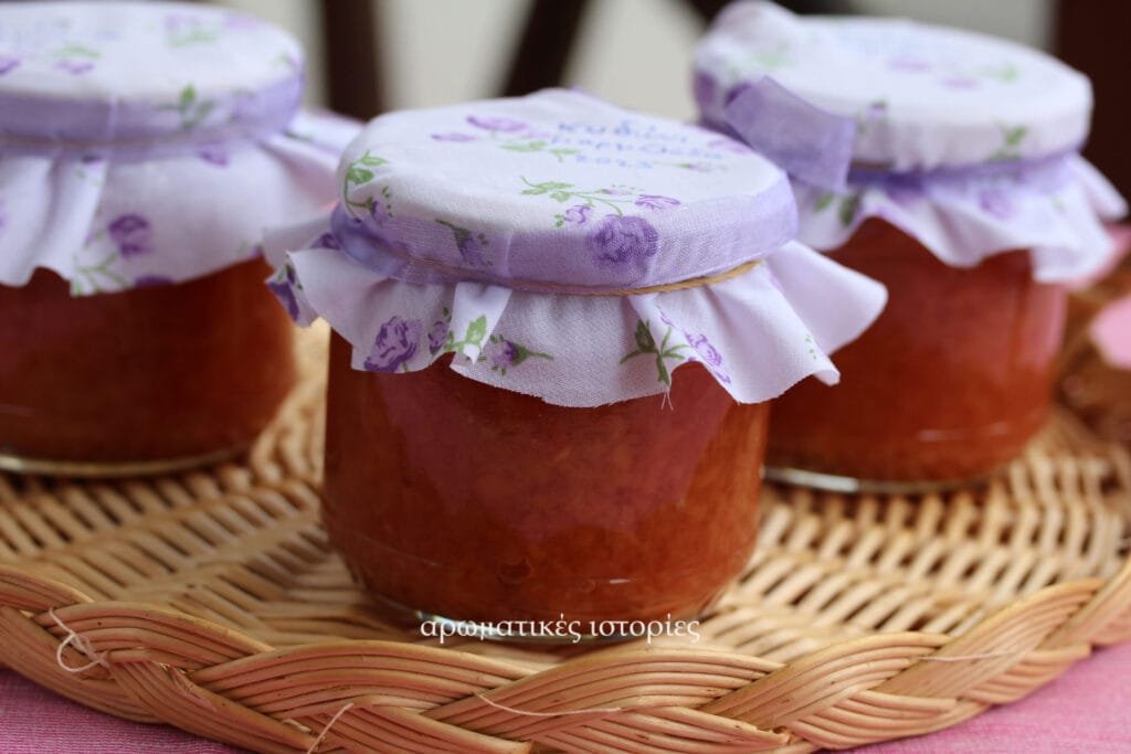 Quince marmalade with clementine and lemon