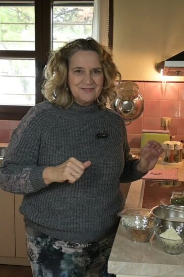 Carob breads with galotyri and dried anthotyro