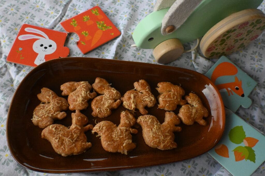 Easter cookies with cheese, dinkel and whole wheat flour