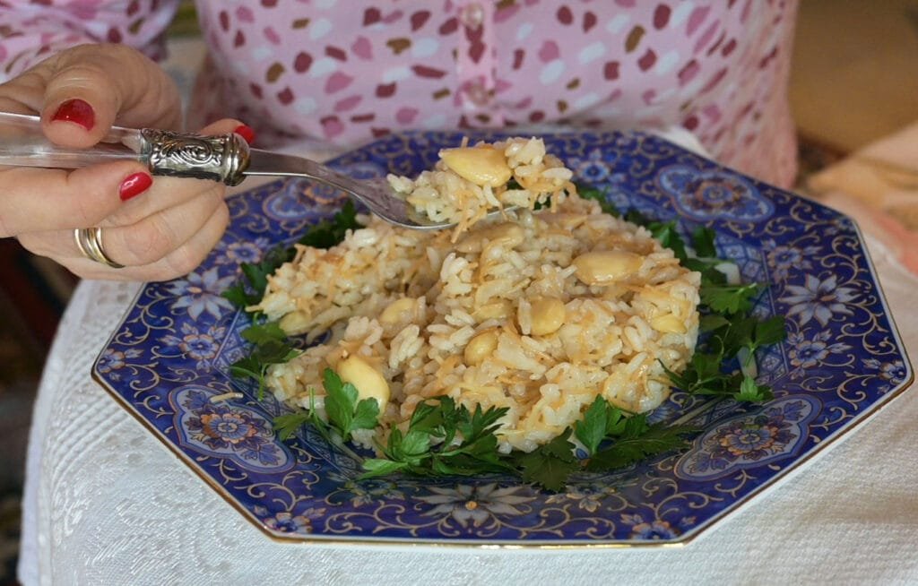 Atzem pilaf rice with almonds and olive oil