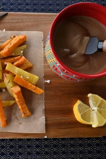 Boiled egg mayonnaise with black garlic