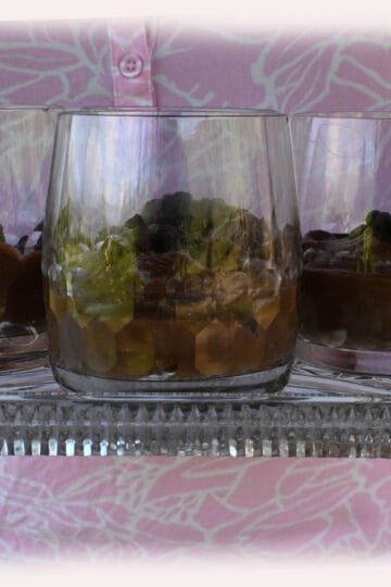 Chocolate mousse with cottage cheese and tahini