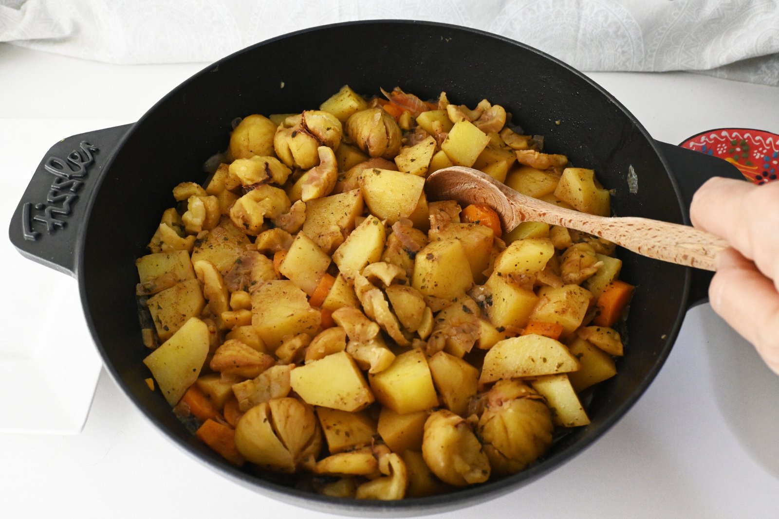 Potatoes stew with chestnuts and carrots