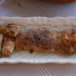 Κουνουπίδι ψητό με πατατούλες και σάλτσα