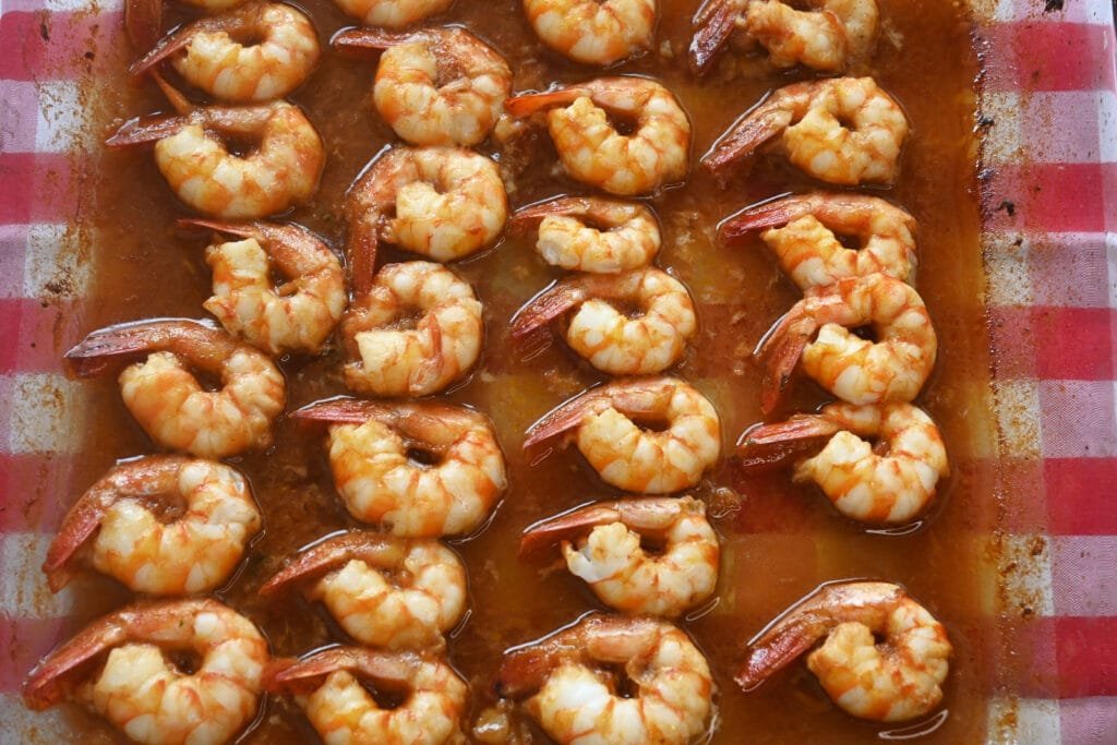 Spicy, garlic shrimps in the oven