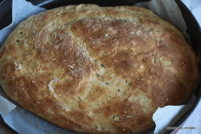 Potatoe bread with aromatic herbs