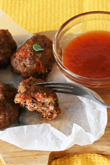 Beef sausage croquettes with garlic potatoes