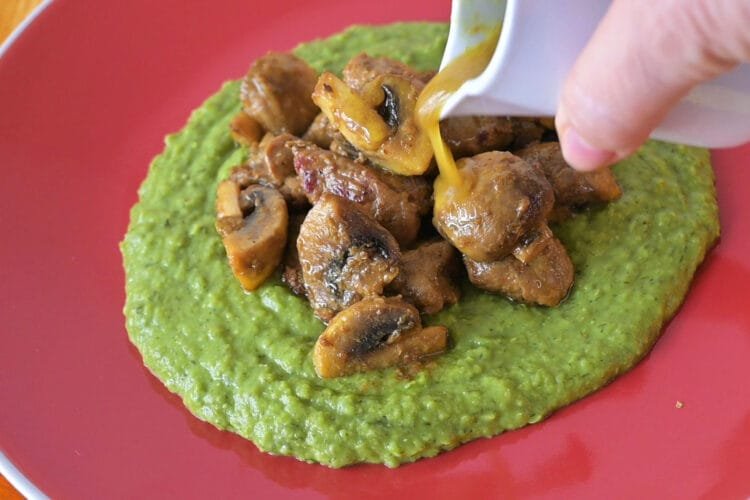 Lemon beef with coconut milk and pea puree