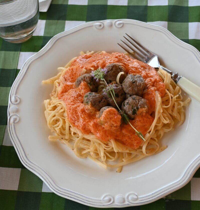 pasta with meatballs