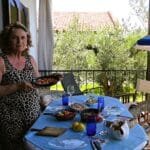Μελιτζανόπιτες με ανθότυρο και ντομάτα.