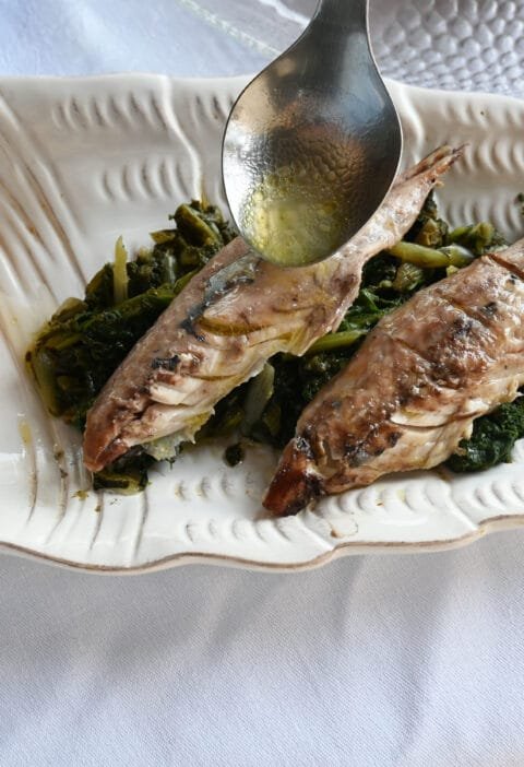 mackerel and garlic sauce