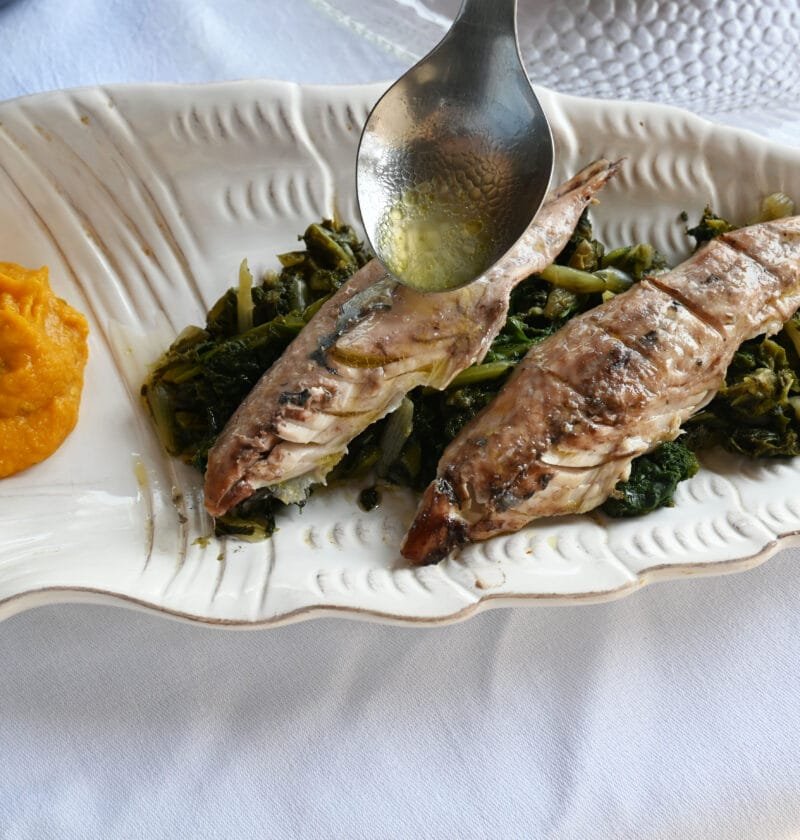 mackerel and garlic sauce