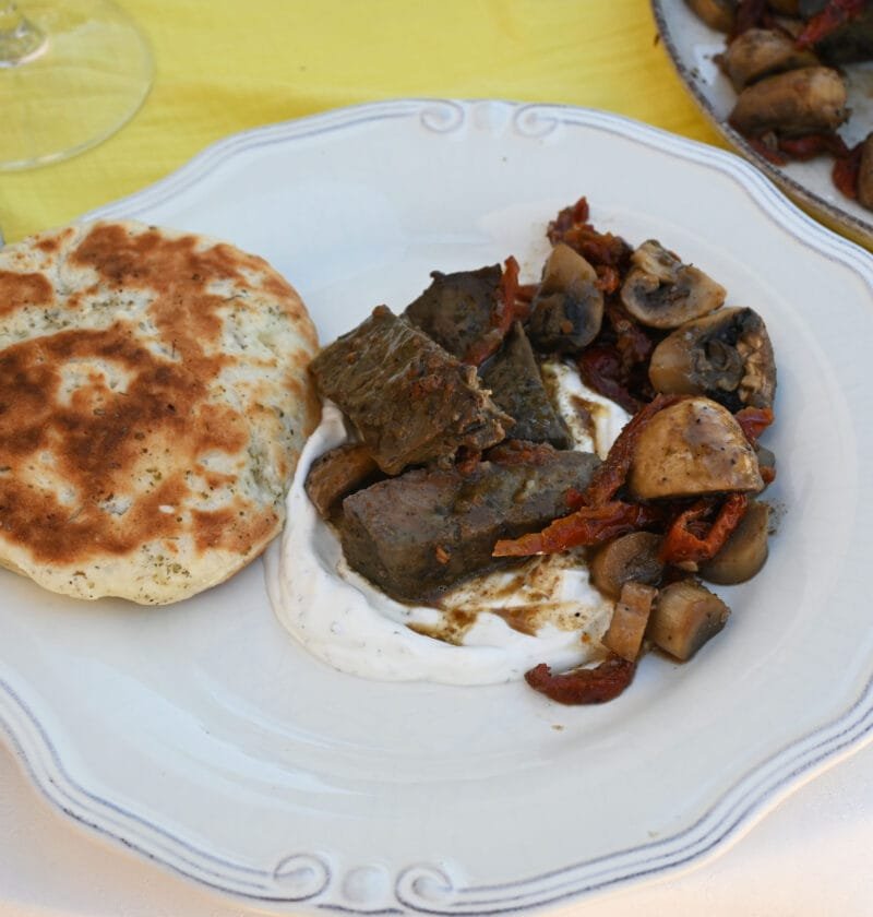 flatbreads and cooked liver