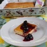 Πίτες σπιτικές με ματζουράνα για το μαγειρεμένο με μούστο συκωτάκι